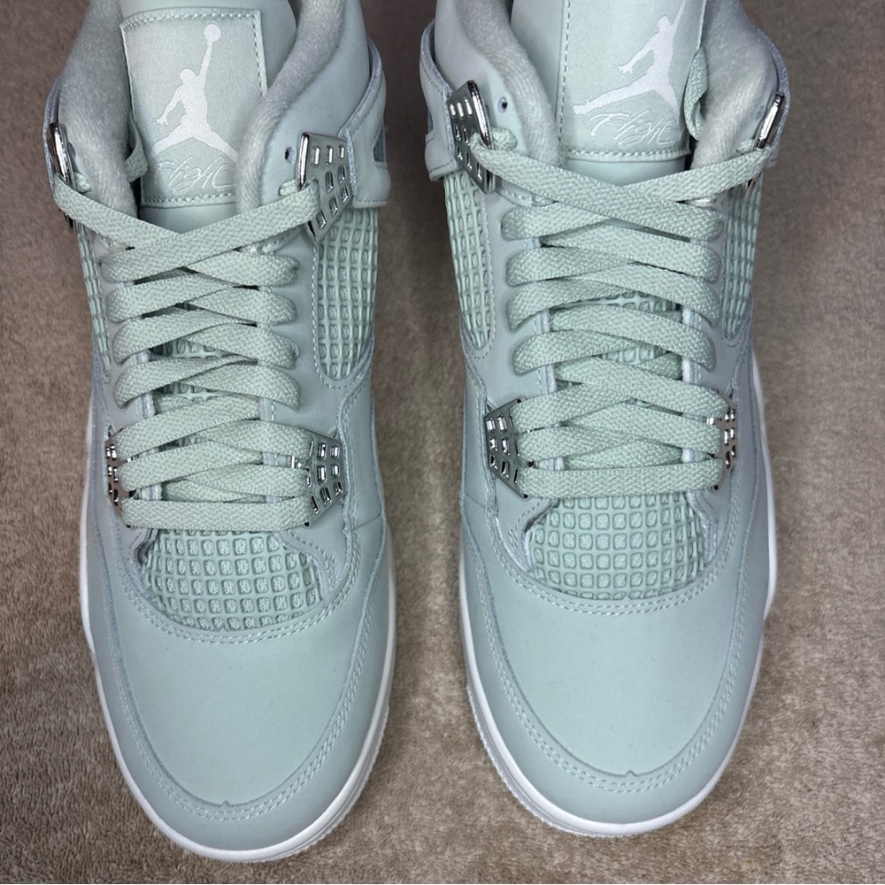 Air Jordan 4 Retro Seafoam Sail HV0823-003 Women's Size 12 - Men’s Size 10.5 - Picture 4 of 9